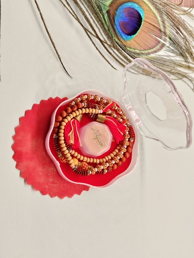 [14-90-12.jpg] Rakhi