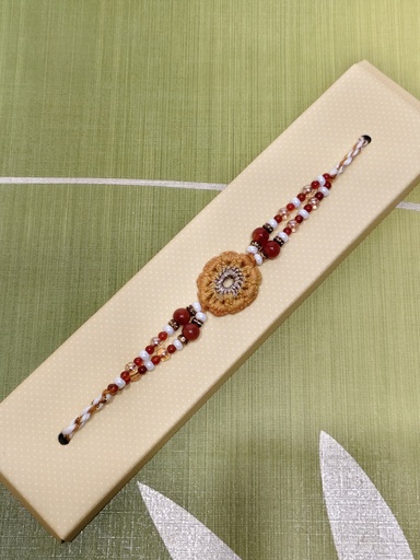 [15H-100-12.jpg] Rakhi